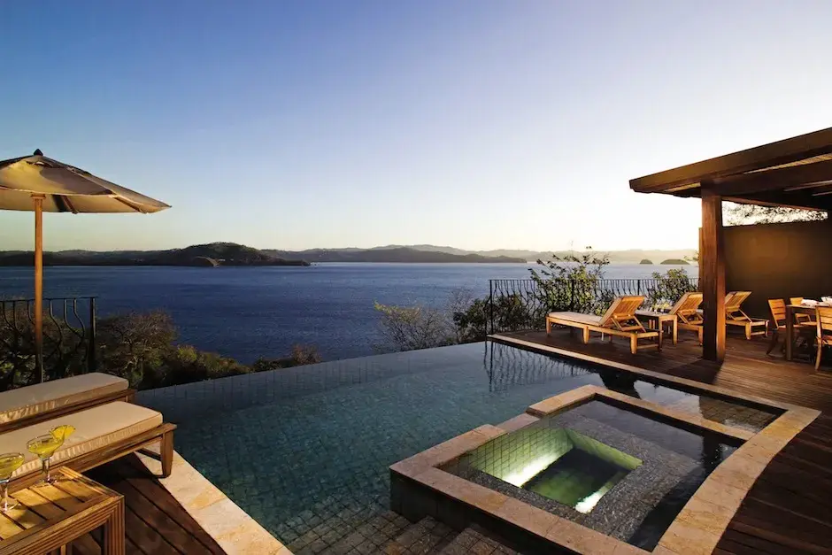 Poro Poro Beach Club.