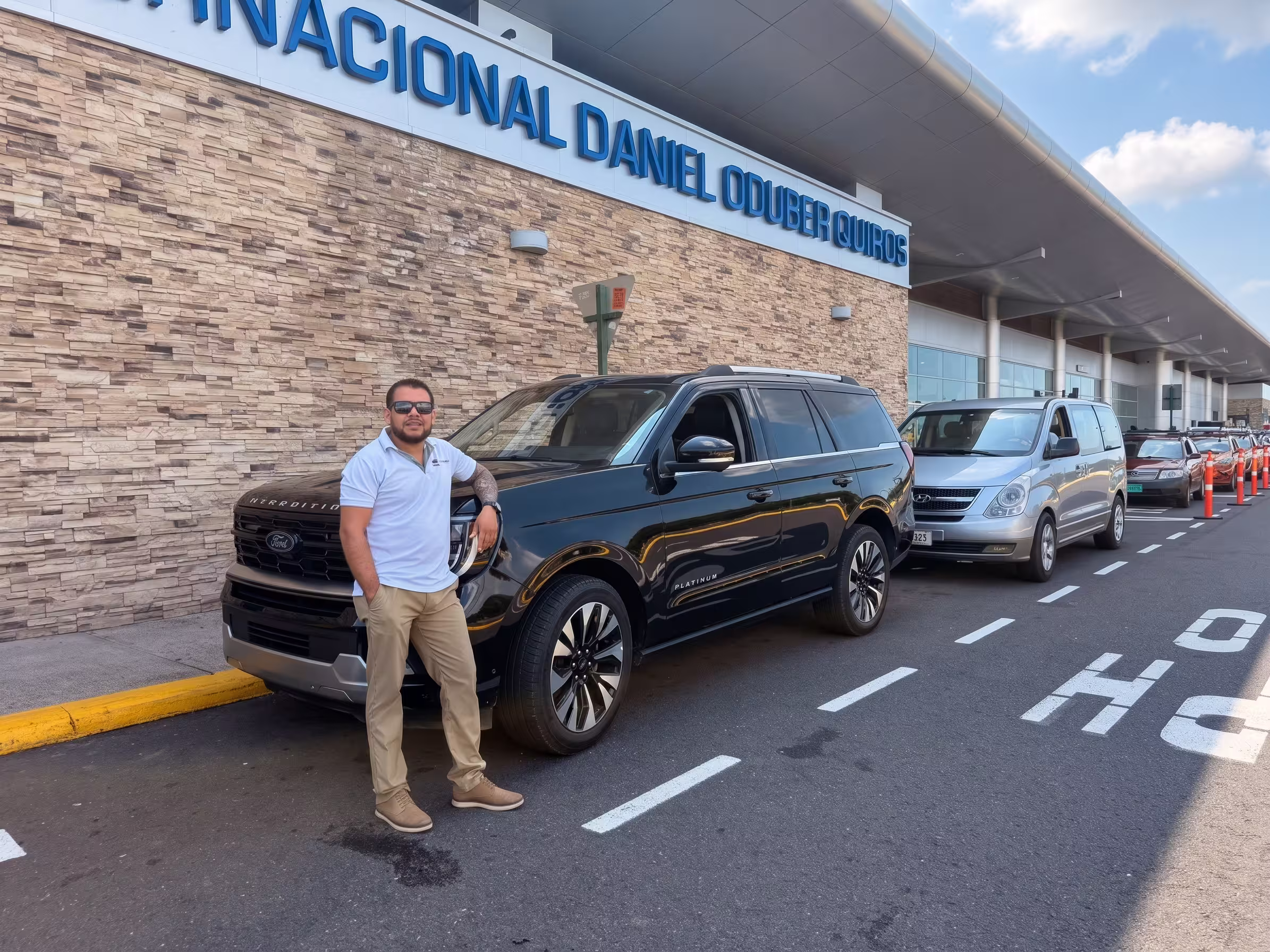 Private Driver and Tour Guide at Guanacaste Daniel Oduber Airport LIR