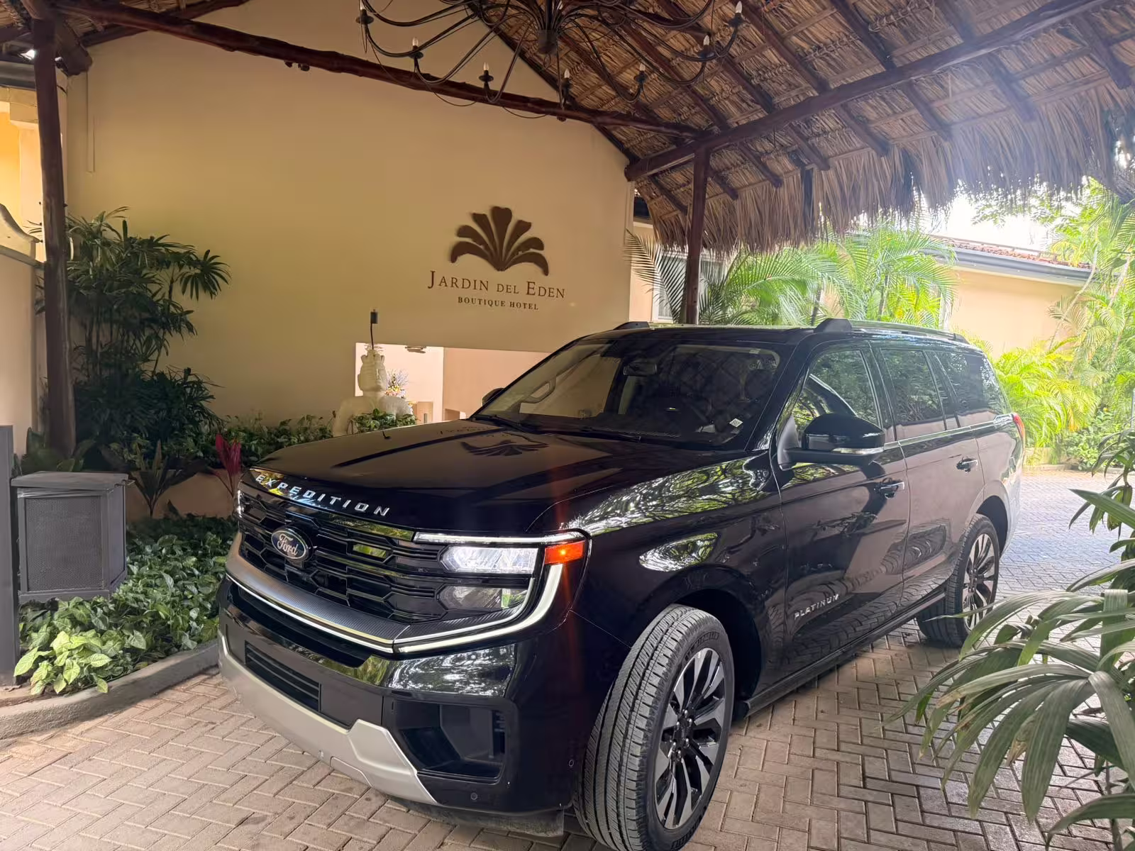 Luxury SUV Private Transportation Guanacaste Costa Rica